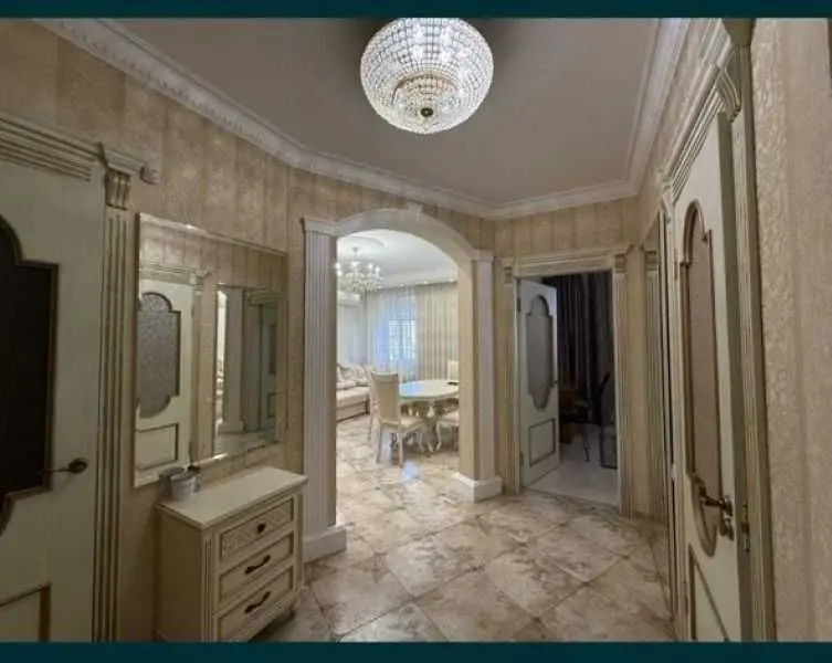 Фото Зняти 3 кімнатну квартиру, Василя Тютюнника вул. (Анрі Барбюса) 37/1 Київ в довгострокову оренду, ціна: 1200 USD, код 8879