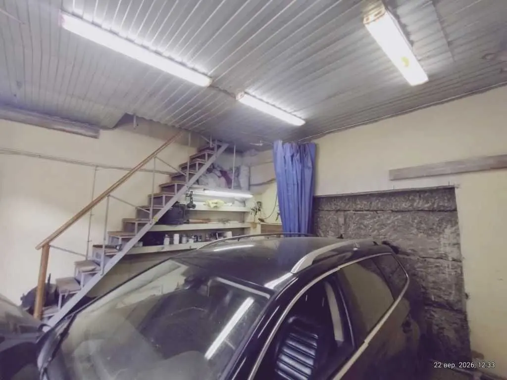 Фото Продаю парковочное место, гараж, 70 кв. м, Пуховская ул.  Киев, цена: 19000 USD, код 8881