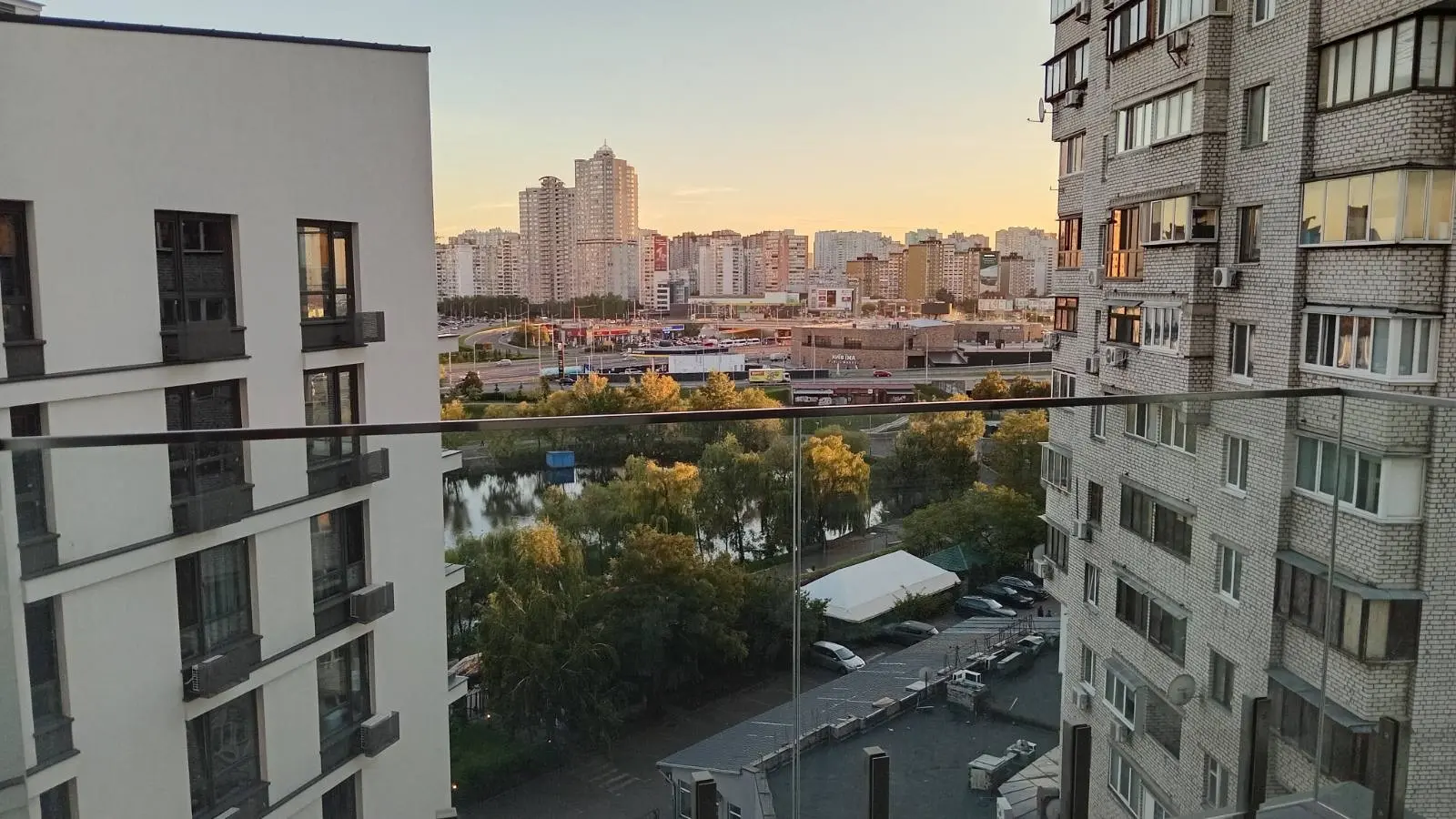 Фото Снять 2-комнатную квартиру, Драгоманова ул. 31 Киев в долгосрочную аренду, цена: 900 $, код 8884