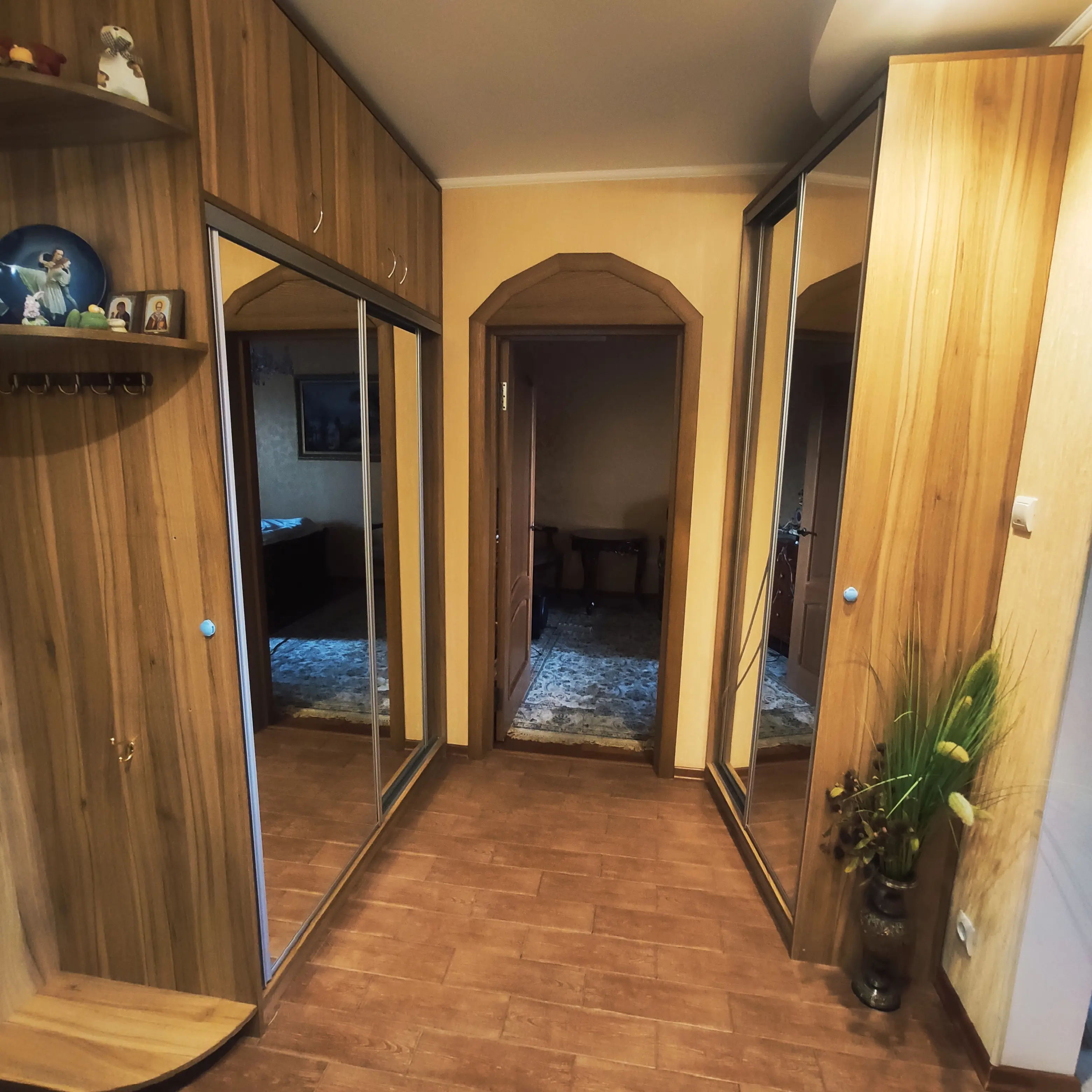Фото Rent a 1-room apartment, Yevropeiskoho Soiuzu Avenue 19а Kyiv for long-term rent, price: 17000 UAH, code 8885