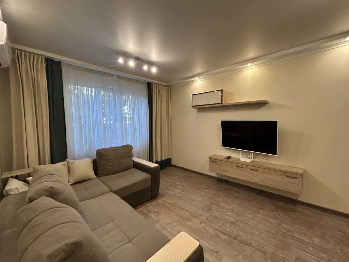 Фото Продаю 3 кімнатну квартиру, 74.5 кв. м, Лермонтова вул. 8 Київ, ціна: 59000 USD, код 8888