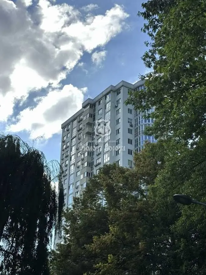 Фото Selling a 2-room apartment, 84.4 sq.m., Heroiv Sevastopolia Street 35а Kyiv, price: 160000 USD, code 8889