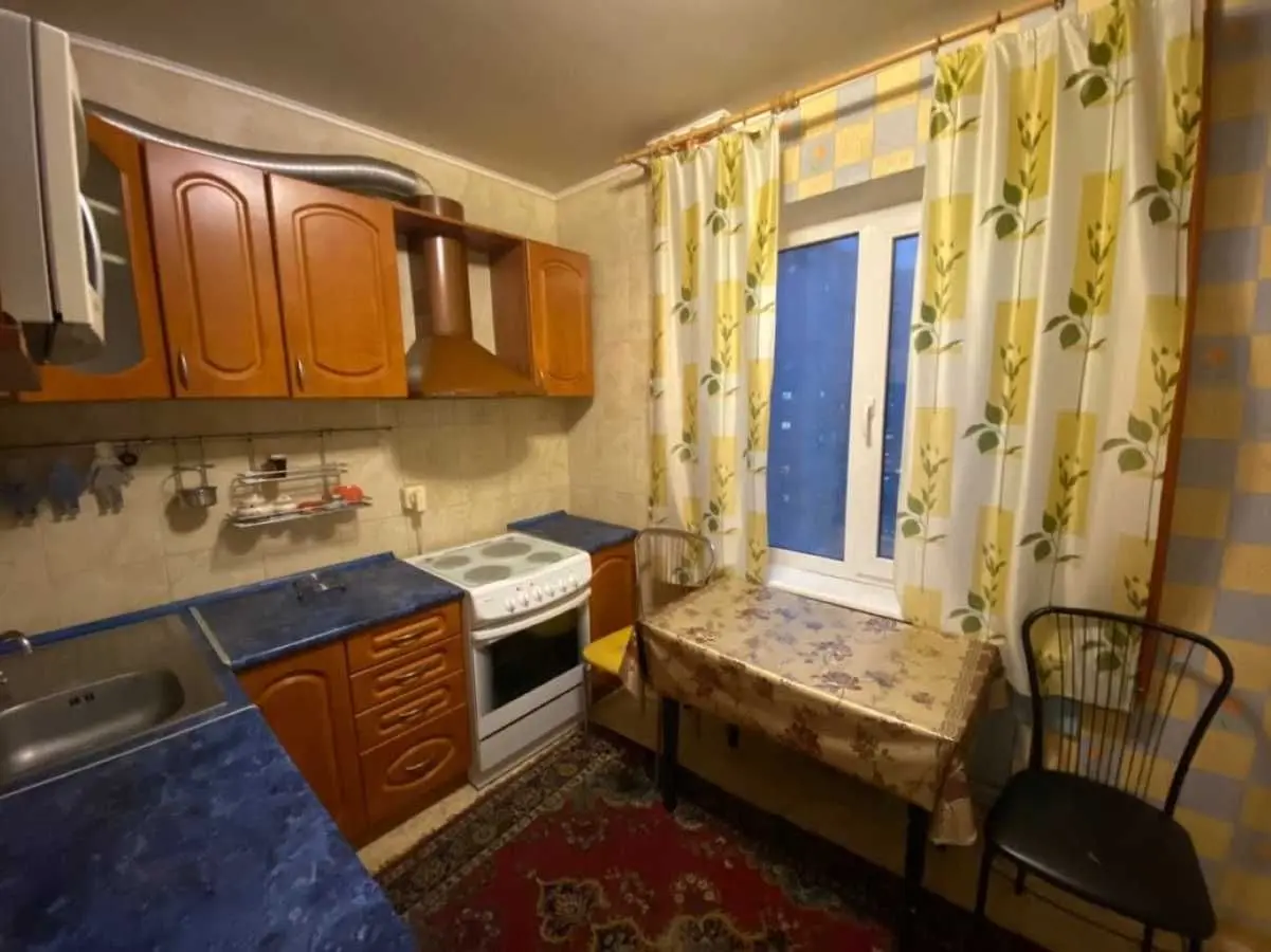 Фото Зняти 1 кімнатну квартиру, Миколи Лаврухіна вул. 11 Київ в довгострокову оренду, ціна: 7500 UAH, код 8899
