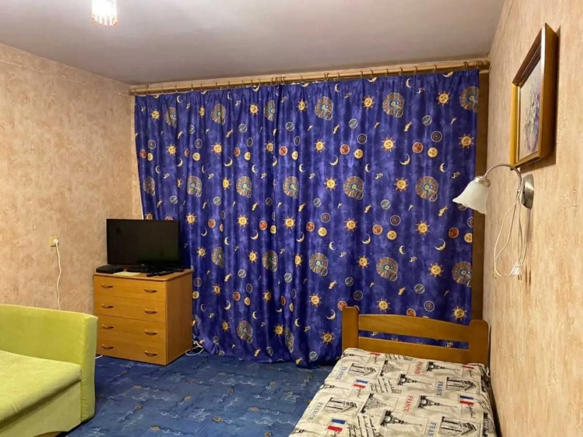 Фото Зняти 1 кімнатну квартиру, Миколи Лаврухіна вул. 11 Київ в довгострокову оренду, ціна: 7500 UAH, код 8899