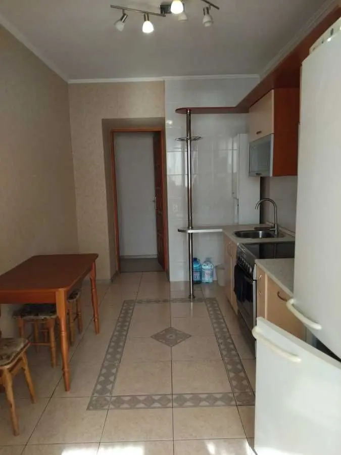 Фото Зняти 1 кімнатну квартиру, Старонаводницька вул.  Київ в довгострокову оренду, ціна: 21000 UAH, код 8900