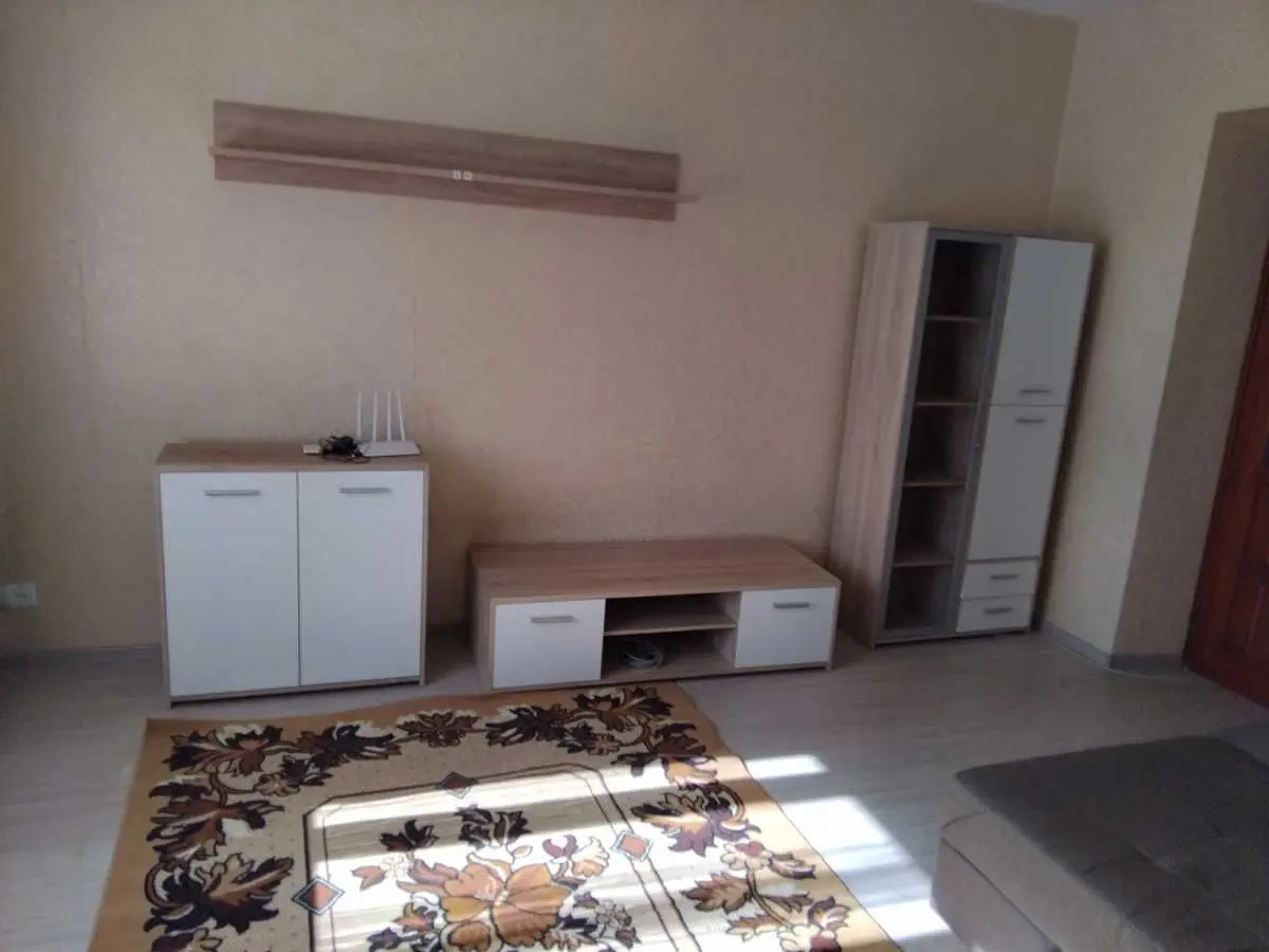 Фото Зняти 1 кімнатну квартиру, Старонаводницька вул.  Київ в довгострокову оренду, ціна: 21000 UAH, код 8900
