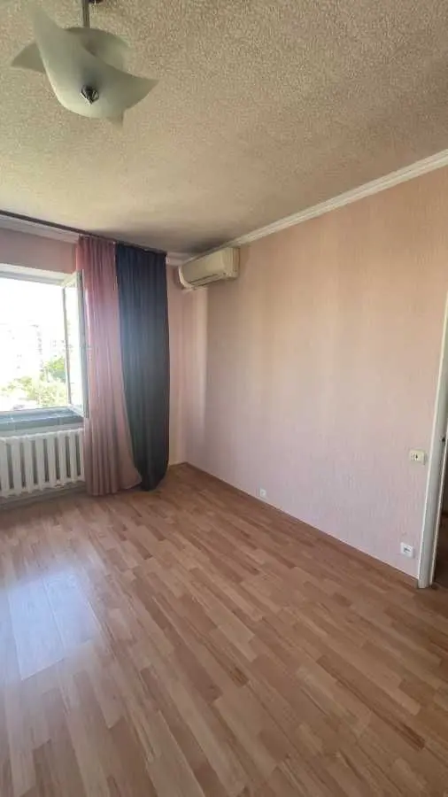 Фото Selling a 1-room apartment, 33 sq.m., Heroiv Stalinhrada Avenue 38 Kyiv, price: 58000 USD, code 8909