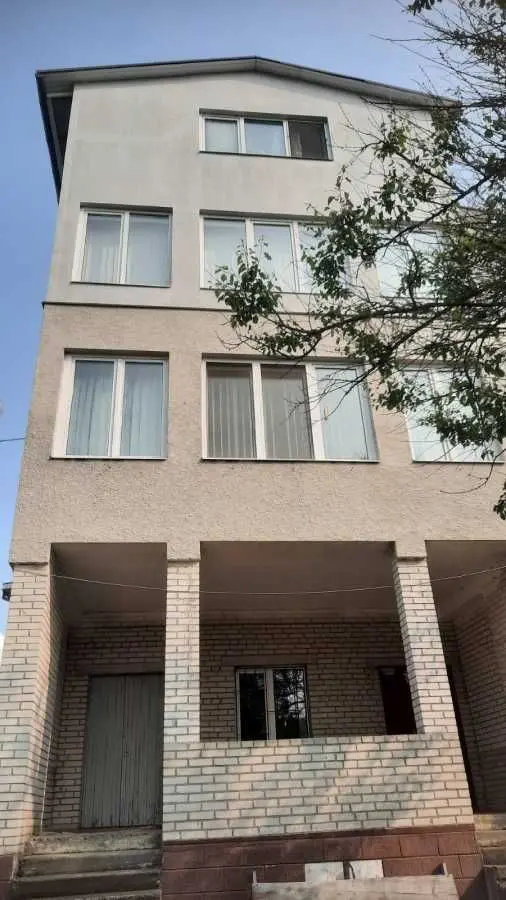 Фото Продаю 2-комнатную квартиру, 63 кв. м, Рожівка, цена: 48000 USD, код 8911