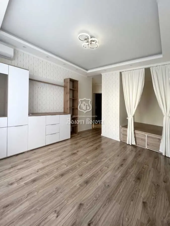 Фото Selling a 1-room apartment, 40.3 sq.m., Kriukivshchyna, price: 62000 USD, code 8915