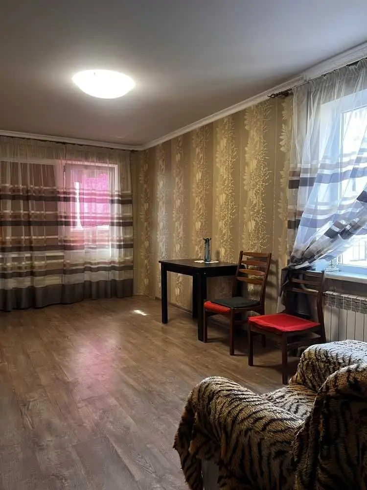 Фото Продаю 3 кімнатну квартиру, 68 кв. м, Романа Шухевича просп. (Генерала Ватутіна) 26в Київ, ціна: 65000 USD, код 8929