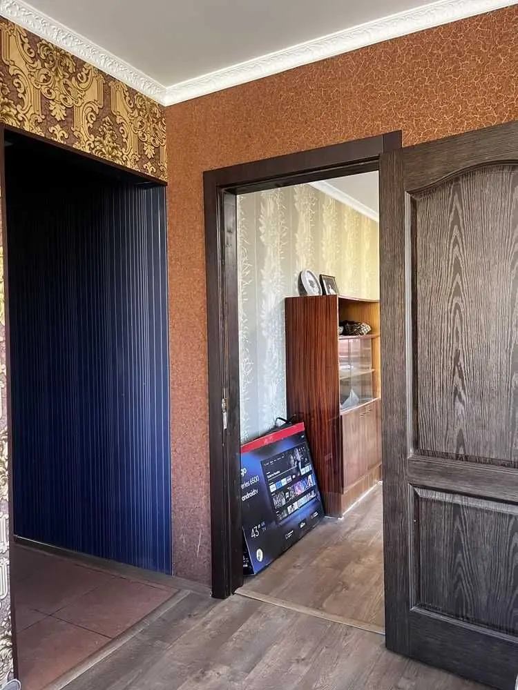 Фото Продаю 3 кімнатну квартиру, 68 кв. м, Романа Шухевича просп. (Генерала Ватутіна) 26в Київ, ціна: 65000 USD, код 8929