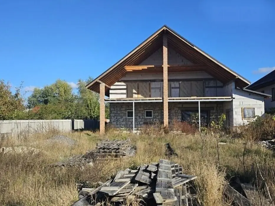 Фото Продаю будинок, 360 кв. м, Центральна вул.  Київ, ціна: 120000 $, код 8933
