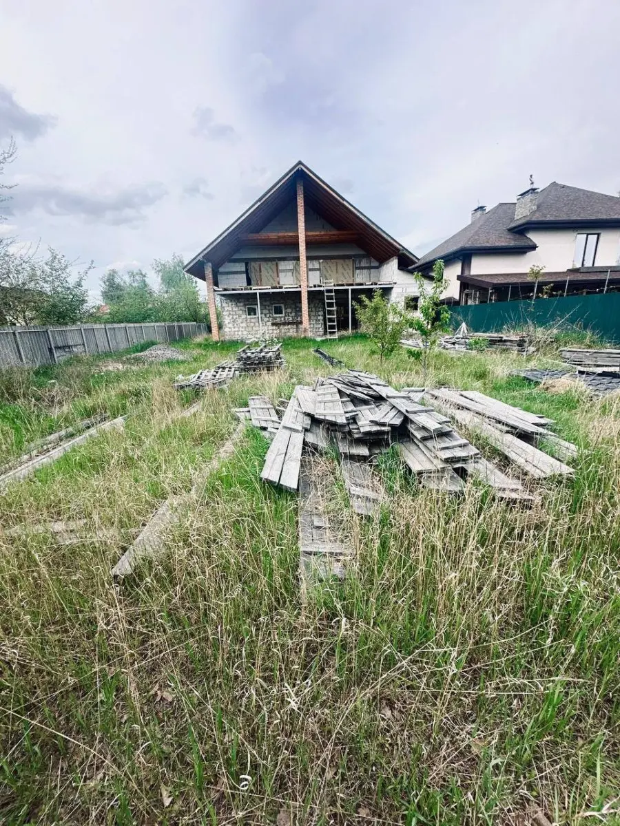 Фото Продаю будинок, 360 кв. м, Центральна вул.  Київ, ціна: 120000 $, код 8933