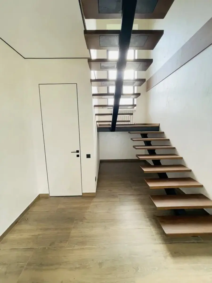 Фото Продаю будинок, 141 кв. м, Центральна вул.  Київ, ціна: 245000 $, код 8934
