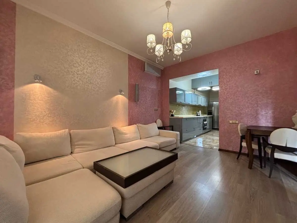 Фото Продаю 2 кімнатну квартиру, 52 кв. м, Велика Васильківська вул. 84/20 Київ, ціна: 149000 USD, код 8938