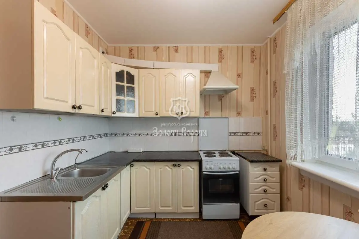 Фото Продаю 2 кімнатну квартиру, 59.8 кв. м, Клавдіївська вул. 23/15 Київ, ціна: 68000 USD, код 8946