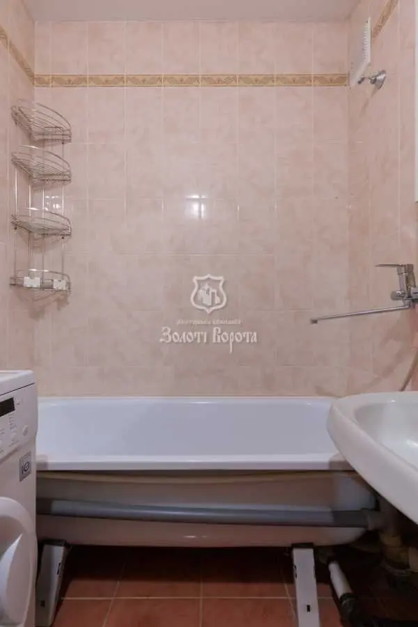 Фото Продаю 2 кімнатну квартиру, 59.8 кв. м, Клавдіївська вул. 23/15 Київ, ціна: 68000 USD, код 8946