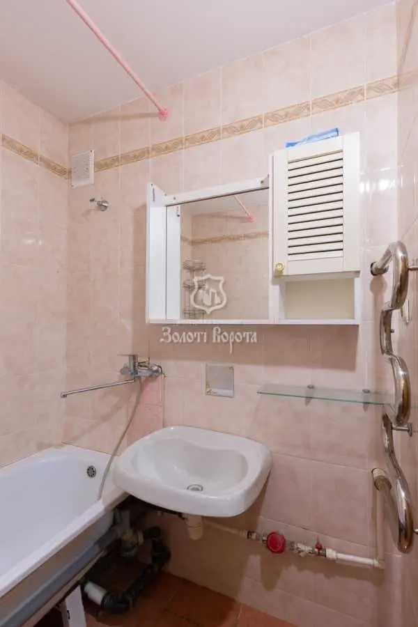 Фото Продаю 2 кімнатну квартиру, 59.8 кв. м, Клавдіївська вул. 23/15 Київ, ціна: 68000 USD, код 8946