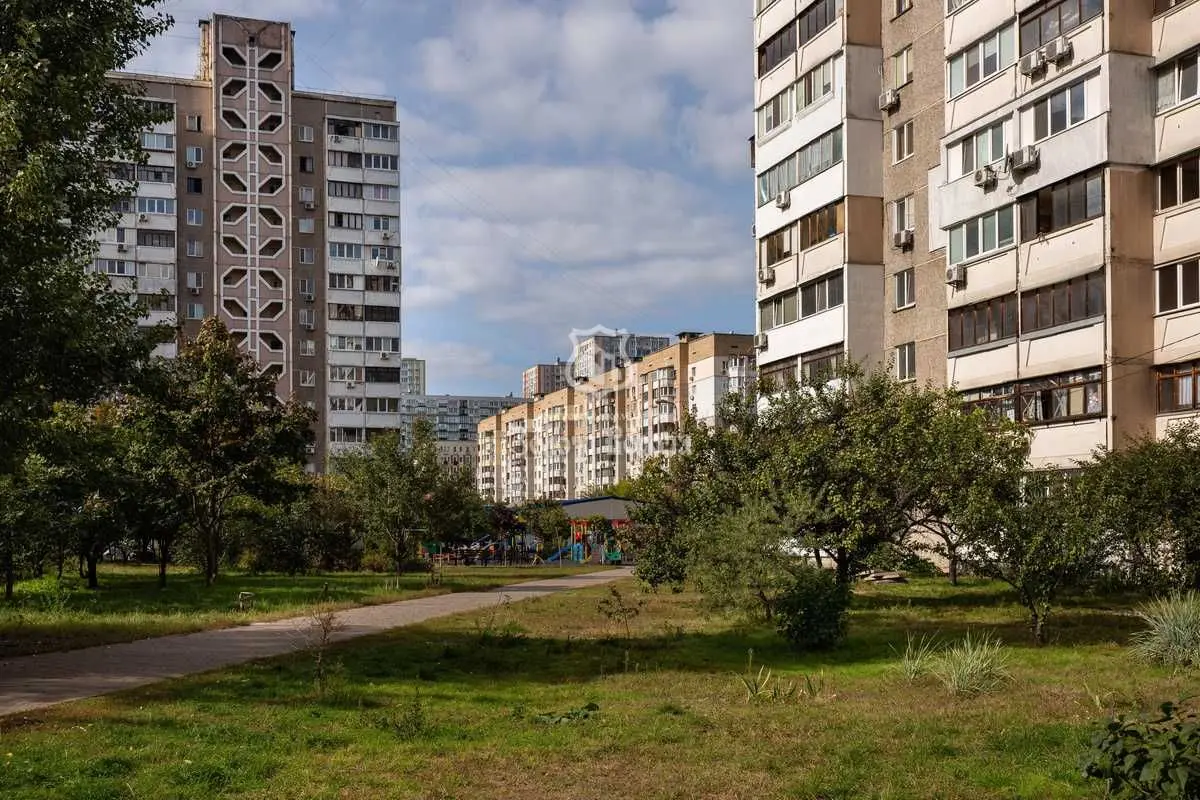 Фото Продаю 2 кімнатну квартиру, 59.8 кв. м, Клавдіївська вул. 23/15 Київ, ціна: 68000 USD, код 8946