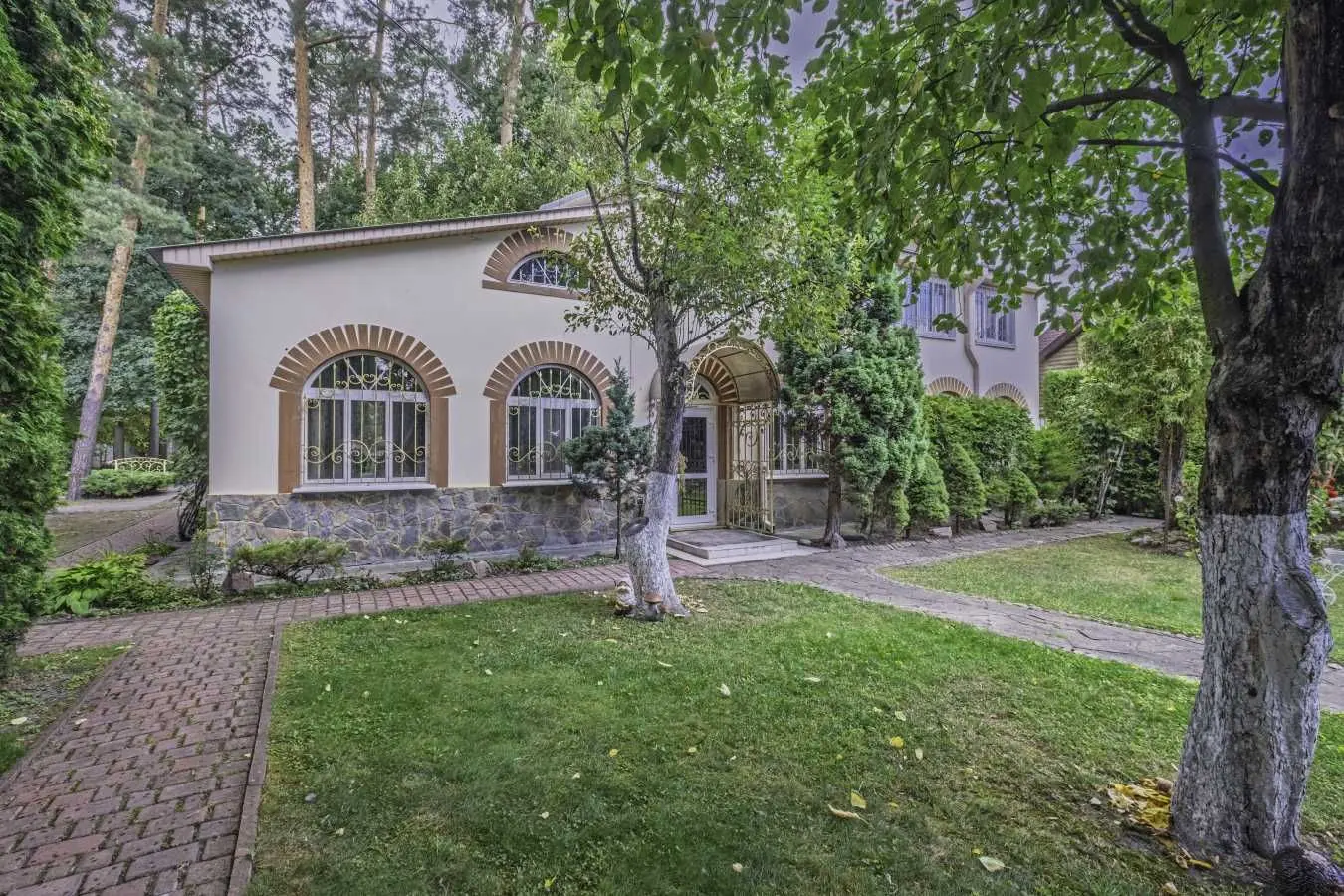 Фото Selling a house, 423 sq.m., Ivana Karpenka-Karoho Street (Nekrasova Street)  Bucha, price: 1100000 USD, code 8949