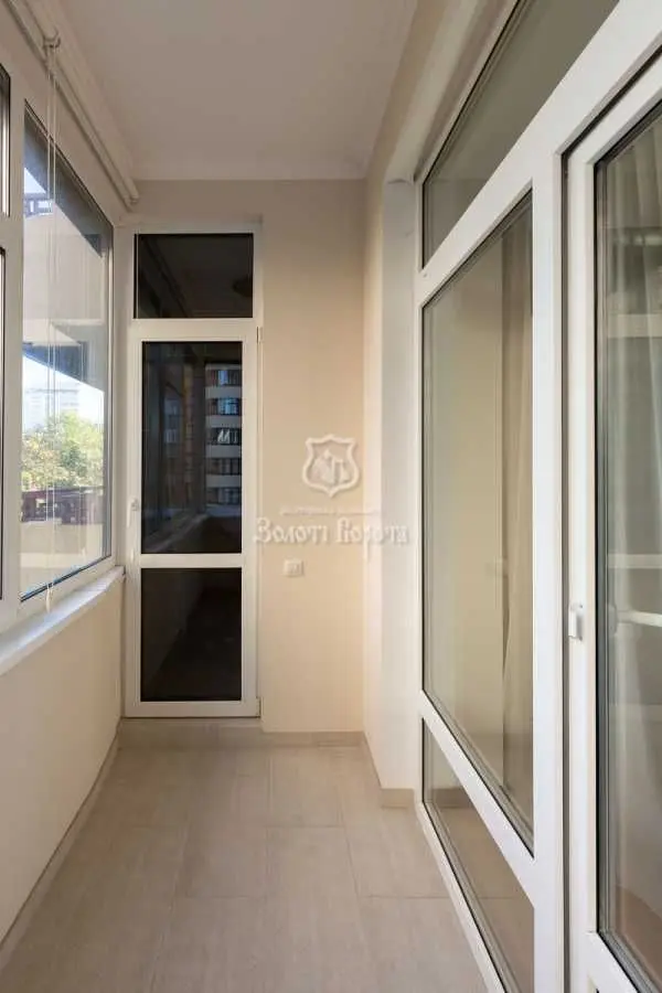 Фото Selling a 3-room apartment, 134.6 sq.m., Lesi Ukrainky Boulevard  Kyiv, price: 475000 USD, code 8951