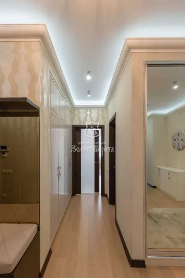 Фото Selling a 3-room apartment, 134.6 sq.m., Lesi Ukrainky Boulevard  Kyiv, price: 475000 USD, code 8951