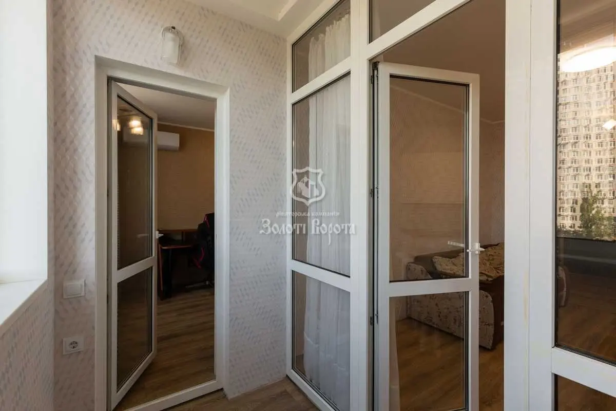 Фото Продаю 3 кімнатну квартиру, 87.8 кв. м, Євгена Сверстюка вул. 6а Київ, ціна: 184000 USD, код 8953