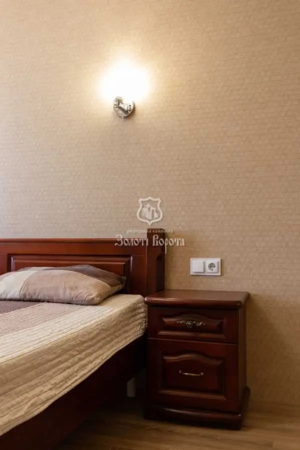 Фото Продаю 3 кімнатну квартиру, 87.8 кв. м, Євгена Сверстюка вул. 6а Київ, ціна: 184000 USD, код 8953
