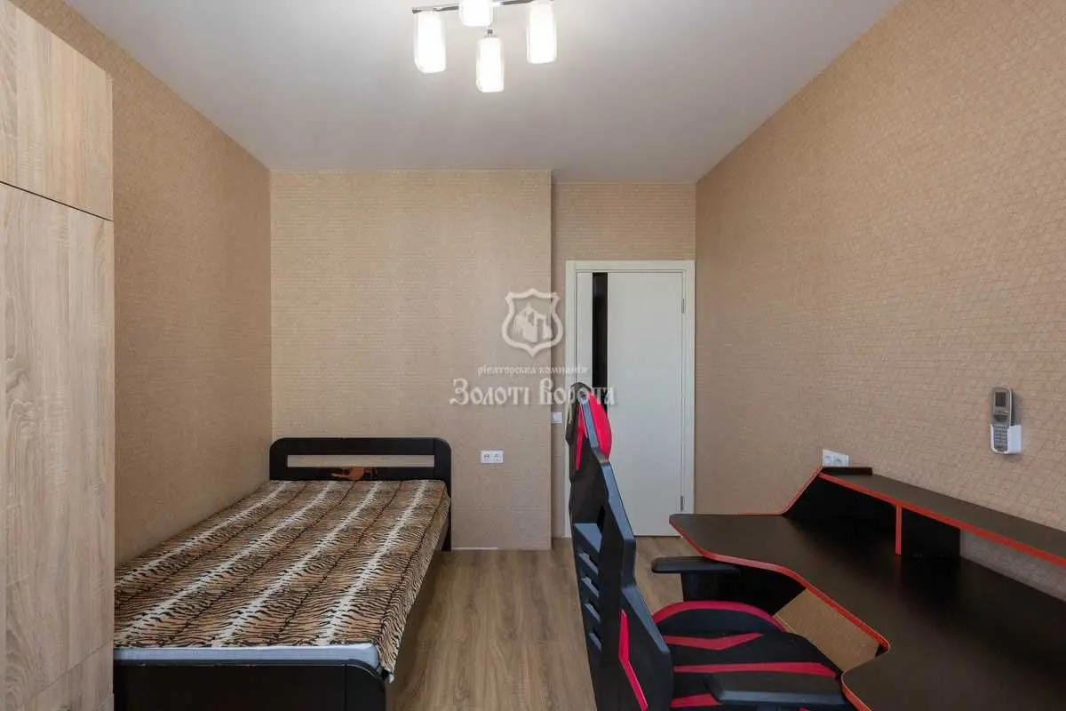 Фото Продаю 3 кімнатну квартиру, 87.8 кв. м, Євгена Сверстюка вул. 6а Київ, ціна: 184000 USD, код 8953