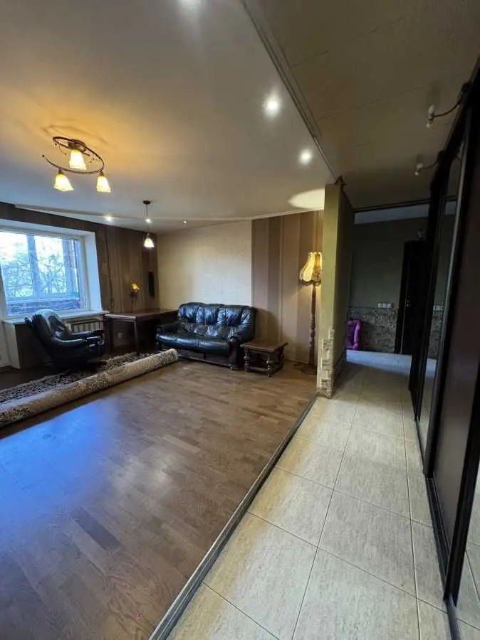 Фото Продаю 3-комнатную квартиру, 72 кв. м, Лермонтова ул. 24 Киев, цена: 112000 USD, код 8955