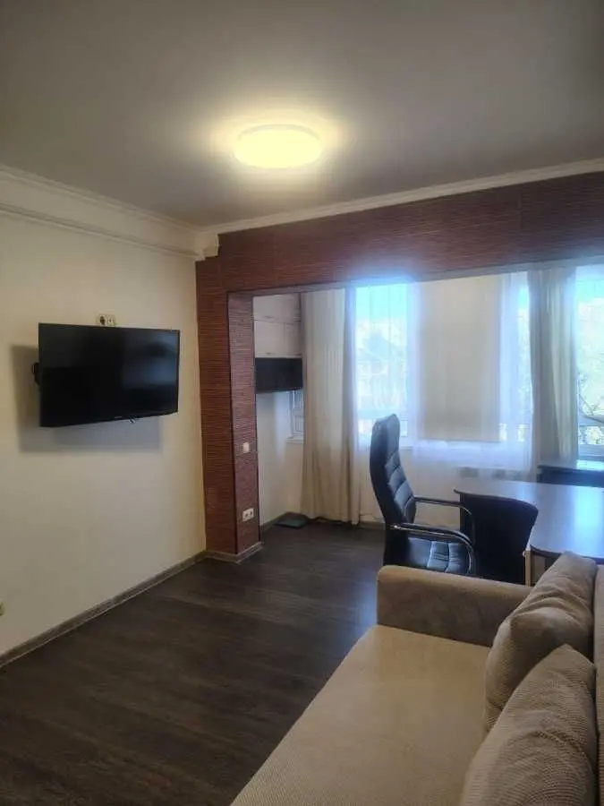 Фото Продаю 1-комнатную квартиру, 34 кв. м, Николая Мурашко ул. 4а Киев, цена: 60000 USD, код 8958