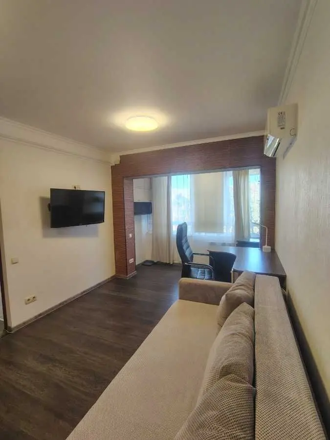 Фото Продаю 1-комнатную квартиру, 34 кв. м, Николая Мурашко ул. 4а Киев, цена: 60000 USD, код 8958