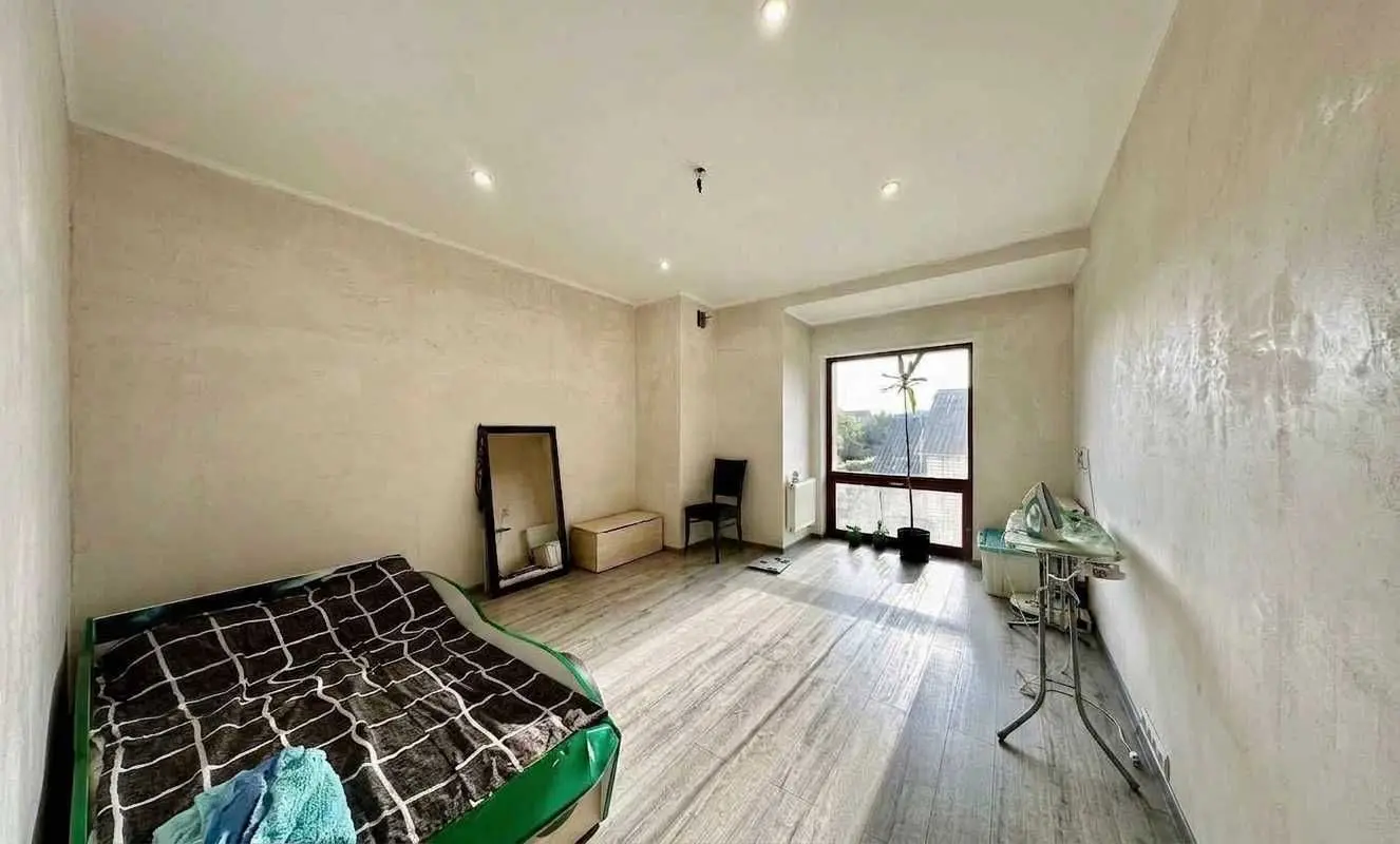 Фото Продаю будинок, 147 кв. м, Центральна Садова вул.  Київ, ціна: 185000 USD, код 8965