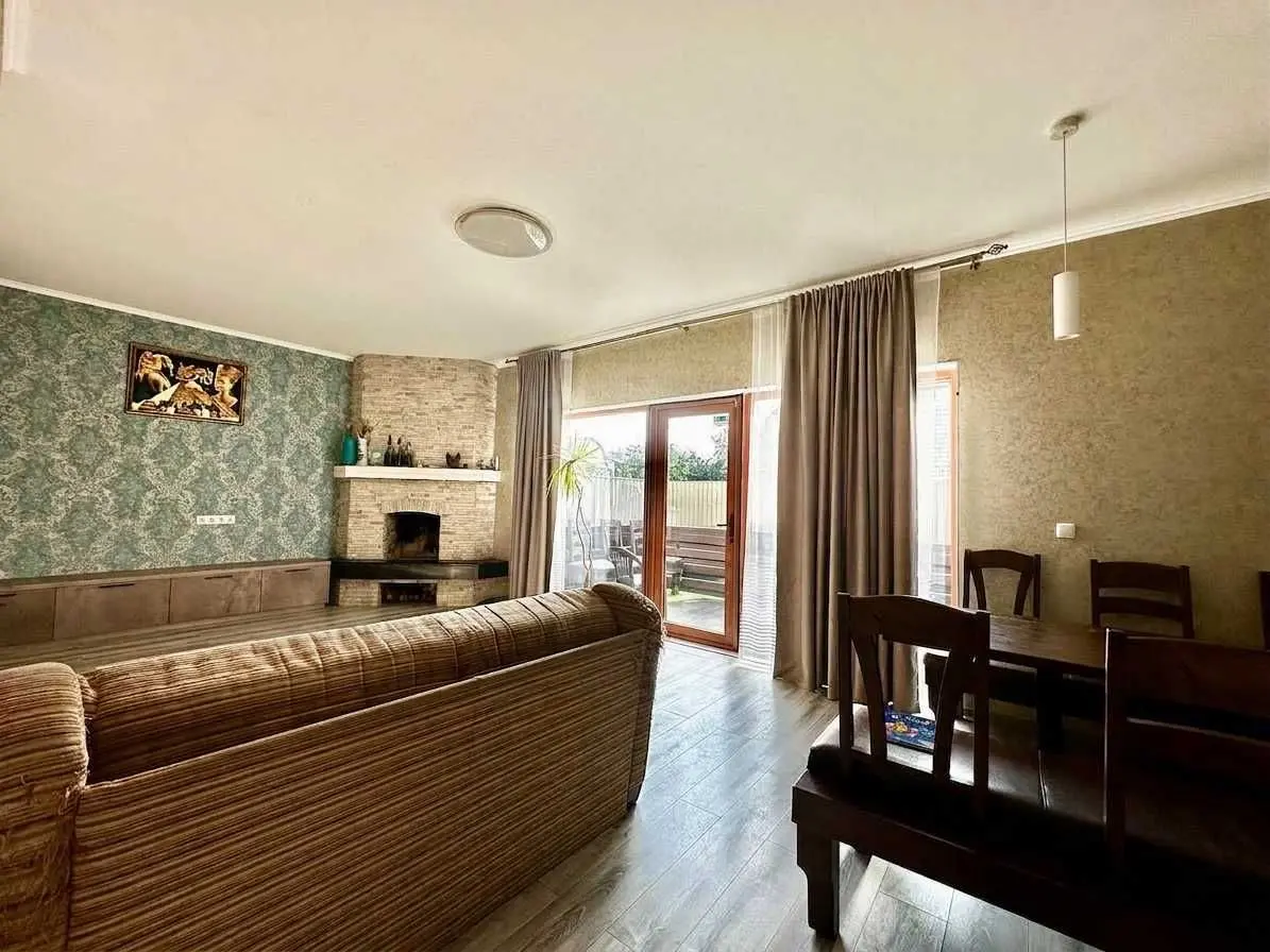 Фото Продаю будинок, 147 кв. м, Центральна Садова вул.  Київ, ціна: 185000 USD, код 8965