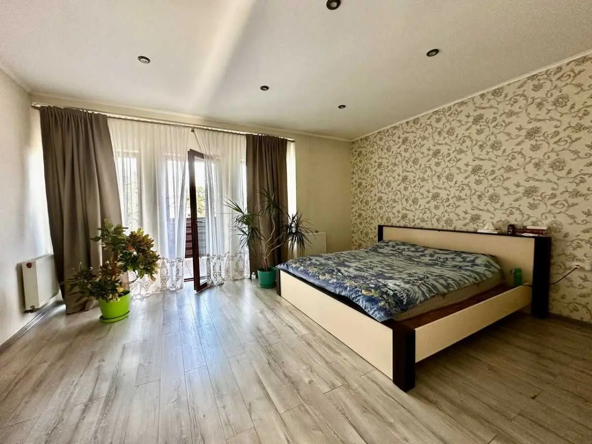 Фото Продаю будинок, 147 кв. м, Центральна Садова вул.  Київ, ціна: 185000 USD, код 8965