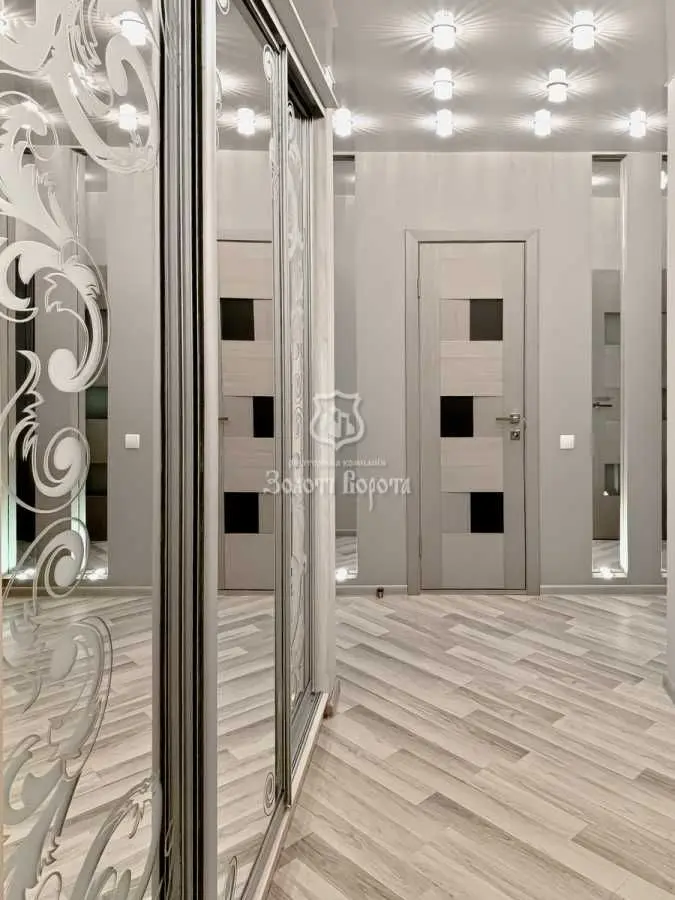 Фото Selling a 1-room apartment, 43.2 sq.m., Yelyzavety Chavdar Street 28 Kyiv, price: 59900 USD, code 8966