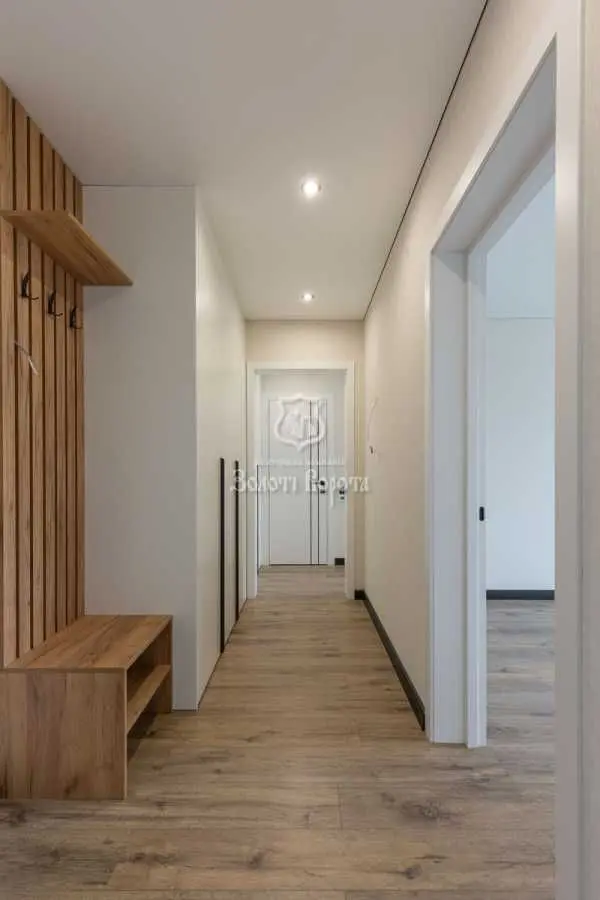 Фото Продаю 2 кімнатну квартиру, 60 кв. м, Сергія Данченка вул. 28 Київ, ціна: 99000 USD, код 8971