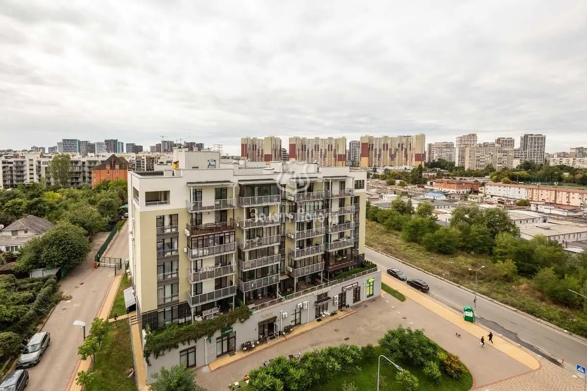 Фото Продаю 2 кімнатну квартиру, 60 кв. м, Сергія Данченка вул. 28 Київ, ціна: 99000 USD, код 8971