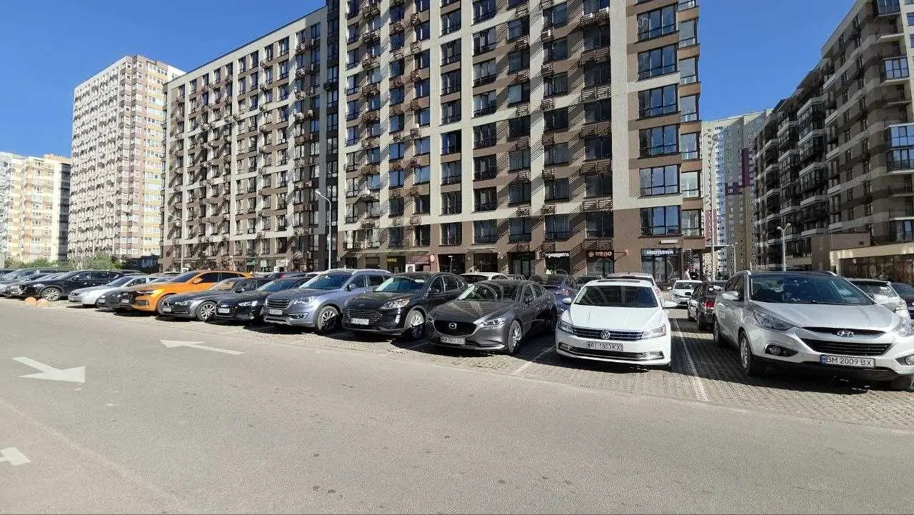 Фото Продаю 2 кімнатну квартиру, 69 кв. м, Олександра Олеся вул.  Київ, ціна: 99000 USD, код 8977