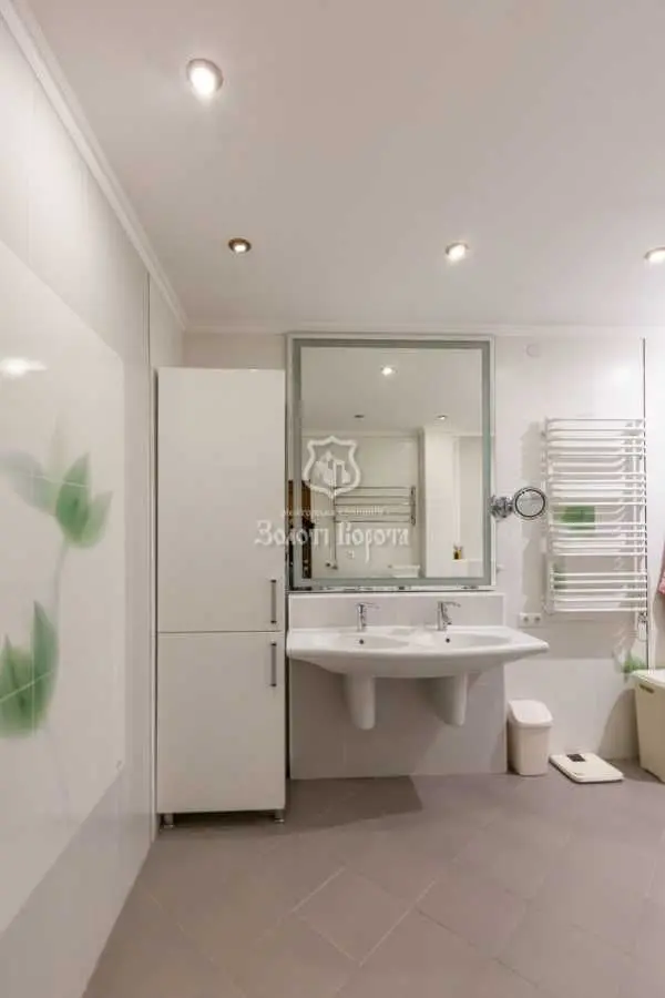 Фото Selling a 4-room apartment, 233 sq.m., Verkhovynna Street 35 Kyiv, price: 190000 USD, code 8980