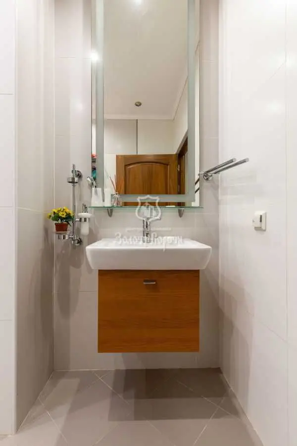 Фото Selling a 4-room apartment, 233 sq.m., Verkhovynna Street 35 Kyiv, price: 190000 USD, code 8980
