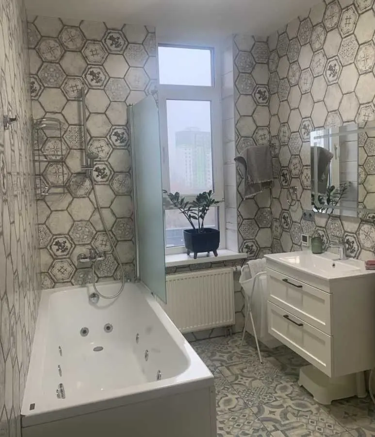 Фото Selling a 3-room apartment, 90 sq.m., Tyraspolska Street 58 Kyiv, price: 182000 USD, code 8982