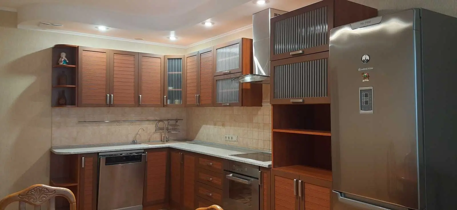 Фото Selling a 2-room apartment, 82 sq.m., Verkhovynna Street 35 Kyiv, price: 115000 USD, code 8997