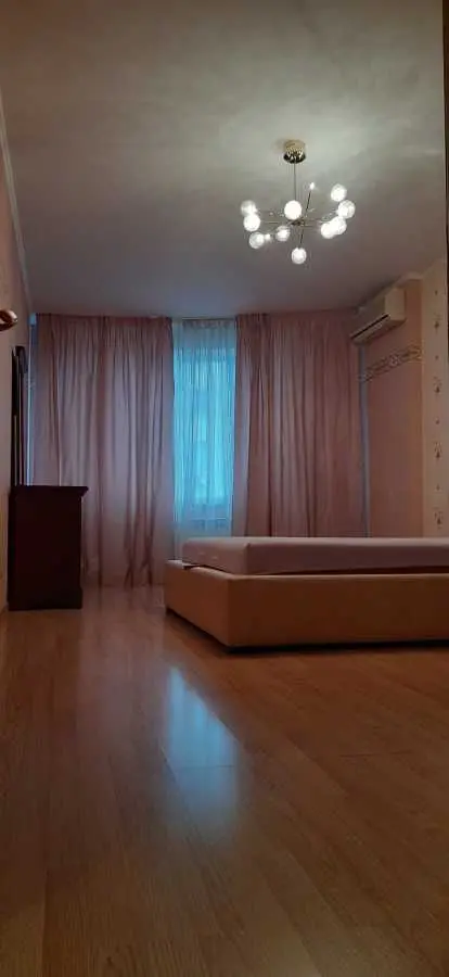 Фото Selling a 2-room apartment, 82 sq.m., Verkhovynna Street 35 Kyiv, price: 115000 USD, code 8997