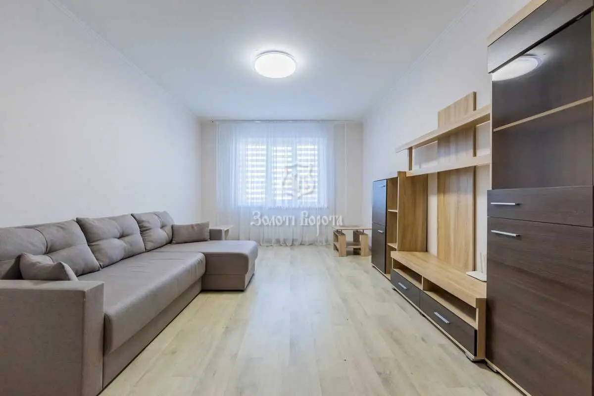 Фото Продаю 3 кімнатну квартиру, 70 кв. м, Миколи Бажана просп.  Київ, ціна: 95000 USD, код 8998