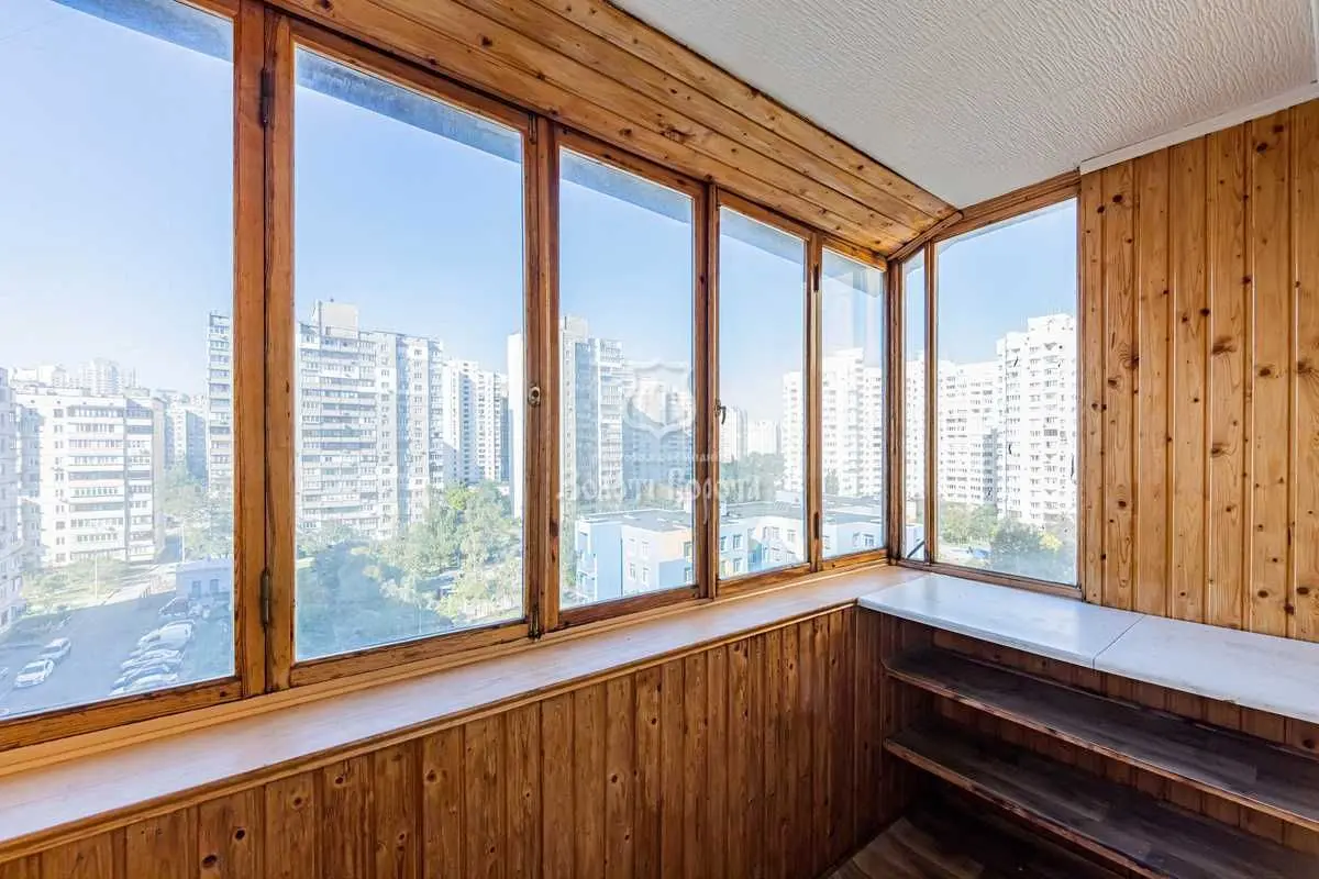 Фото Продаю 3 кімнатну квартиру, 70 кв. м, Миколи Бажана просп.  Київ, ціна: 95000 USD, код 8998