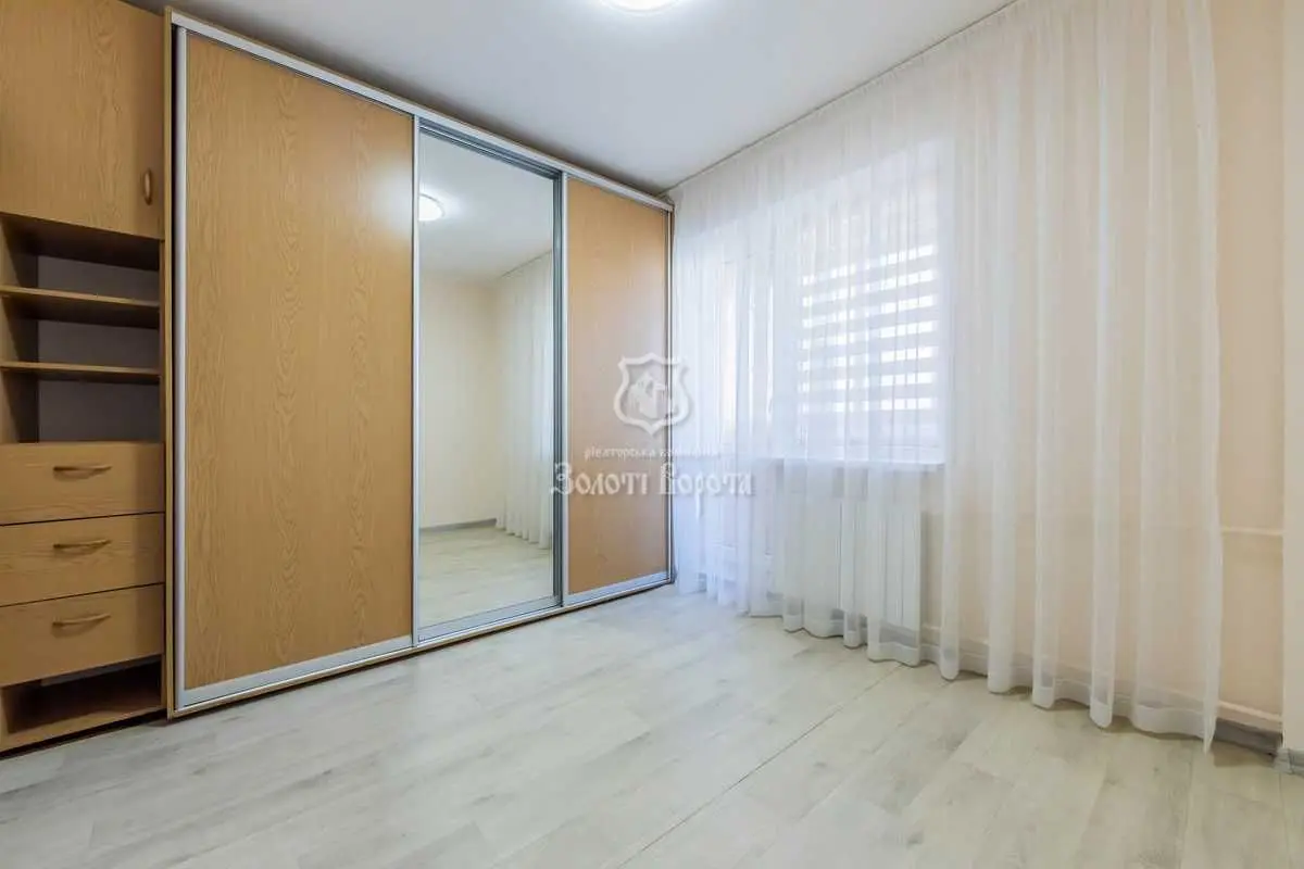 Фото Продаю 3 кімнатну квартиру, 70 кв. м, Миколи Бажана просп.  Київ, ціна: 95000 USD, код 8998