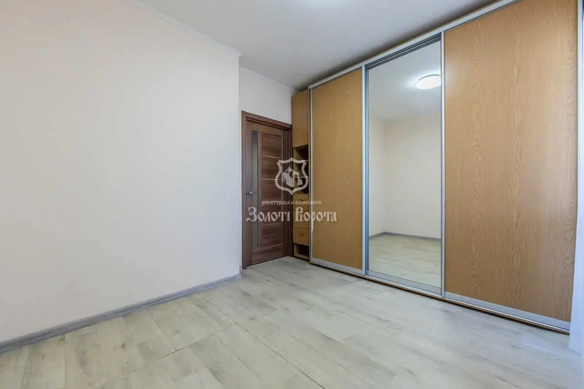 Фото Продаю 3 кімнатну квартиру, 70 кв. м, Миколи Бажана просп.  Київ, ціна: 95000 USD, код 8998