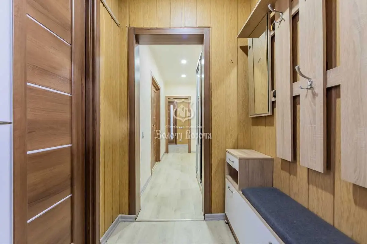 Фото Продаю 3 кімнатну квартиру, 70 кв. м, Миколи Бажана просп.  Київ, ціна: 95000 USD, код 8998