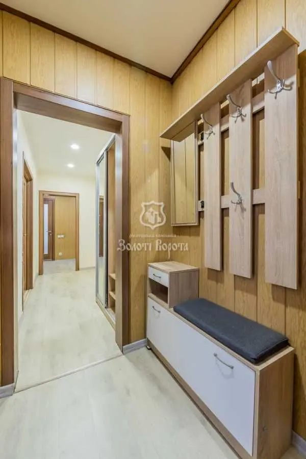 Фото Продаю 3 кімнатну квартиру, 70 кв. м, Миколи Бажана просп.  Київ, ціна: 95000 USD, код 8998